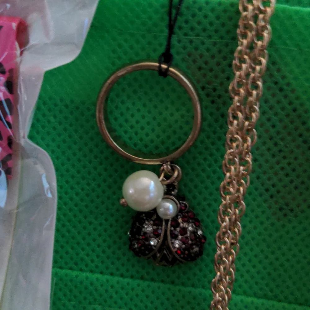 A118 😍 5 For $25 😍  Lot of Faux B J Jewelry - Picture 5 of 7